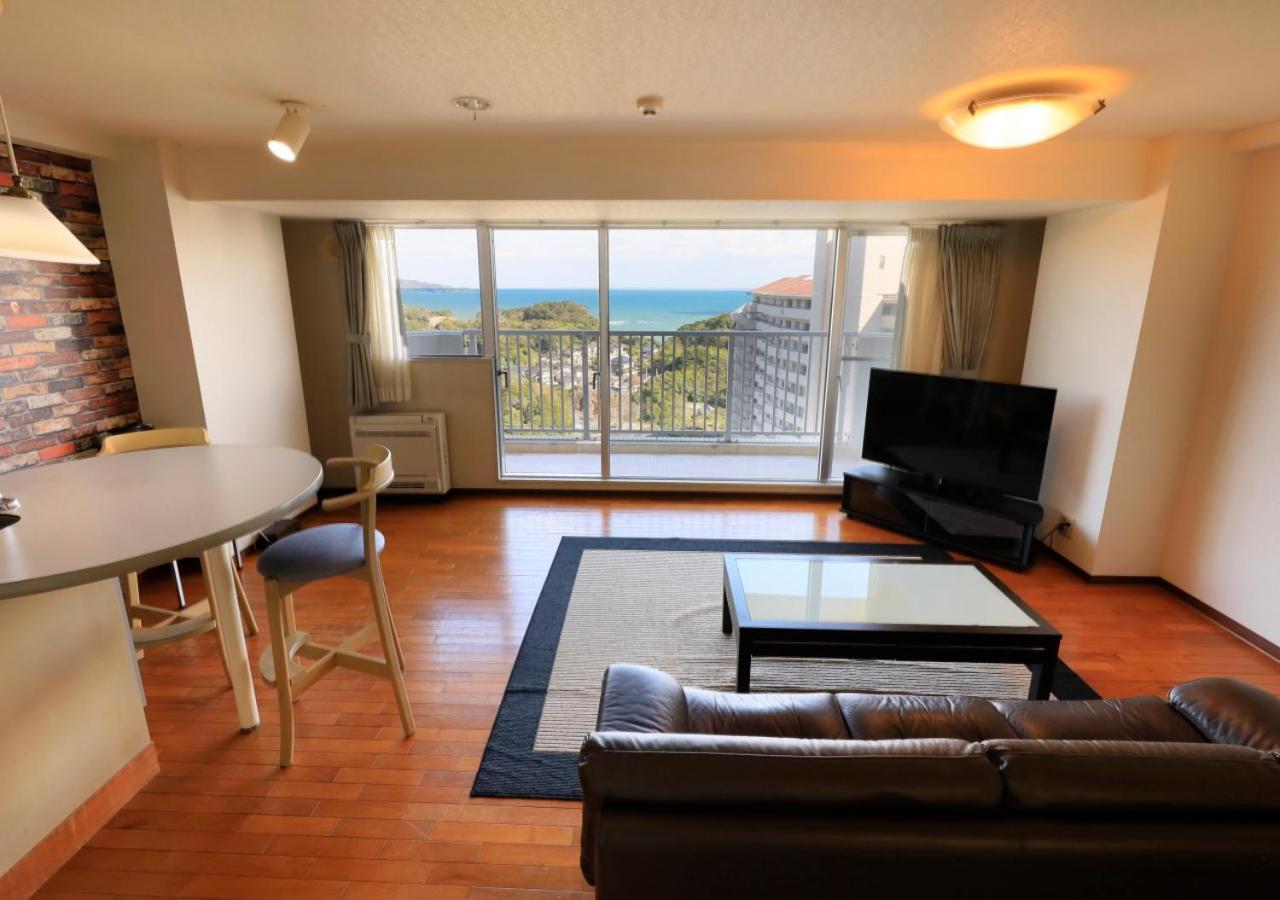 Katsuura Hilltop Hotel & Residence Esterno foto