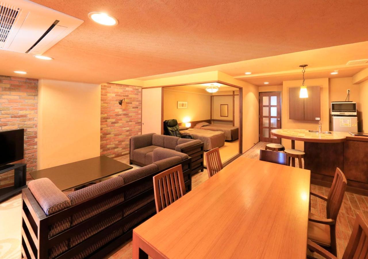 Katsuura Hilltop Hotel & Residence Esterno foto