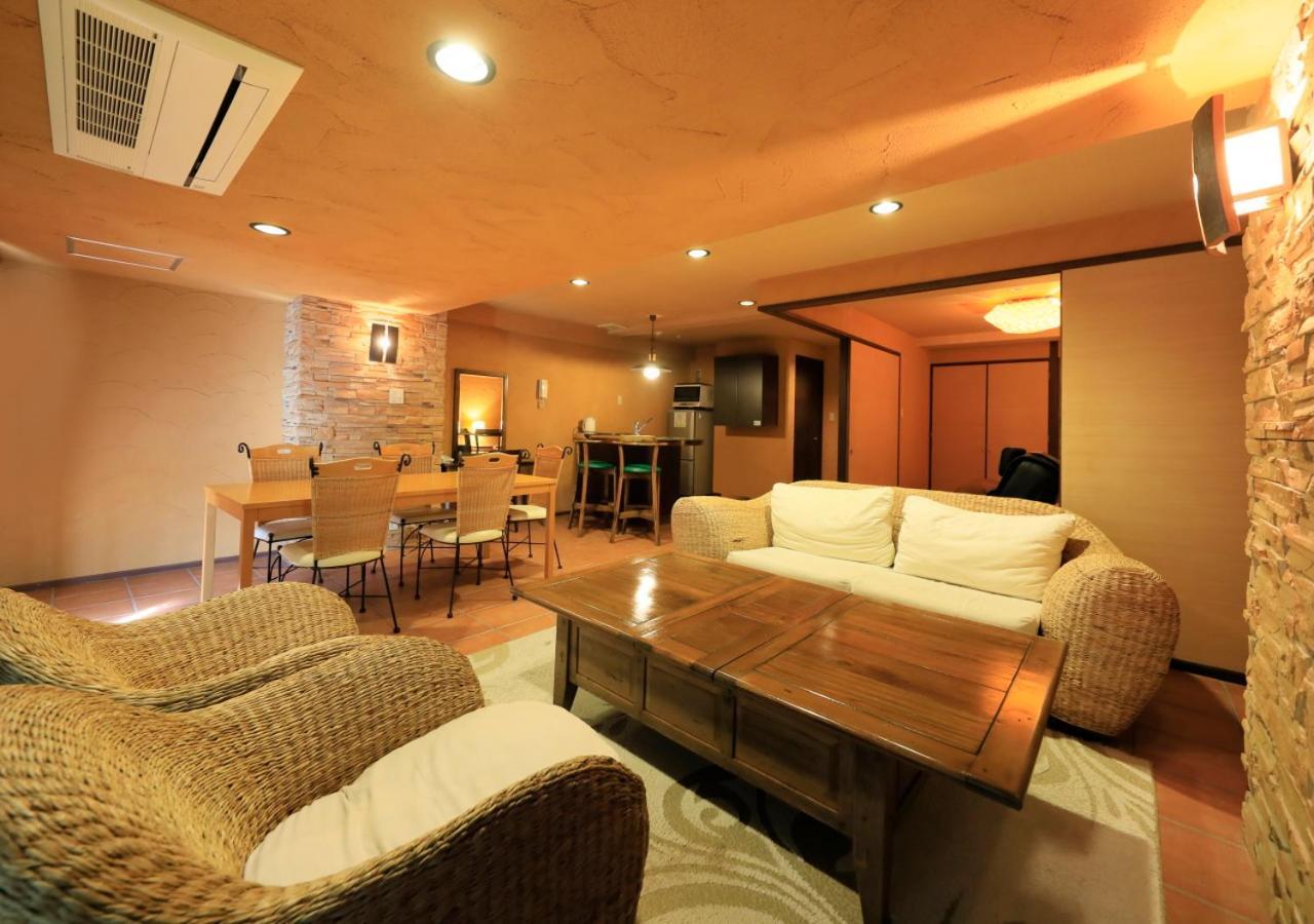 Katsuura Hilltop Hotel & Residence Esterno foto